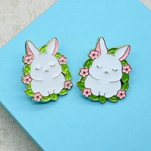 Pack of 2 Easter Bunny Enamel Lapel Pin Cute Bunny Lapel Pin Easter Pin - Picture 3 of 3